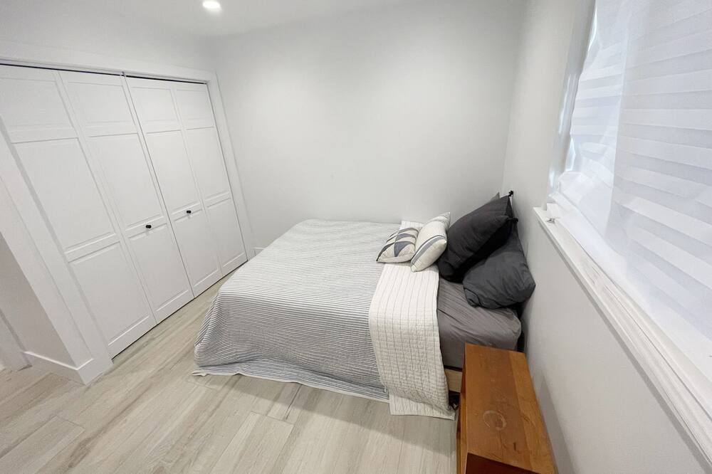 Photo of Bedroom in Westside Santa Cruz