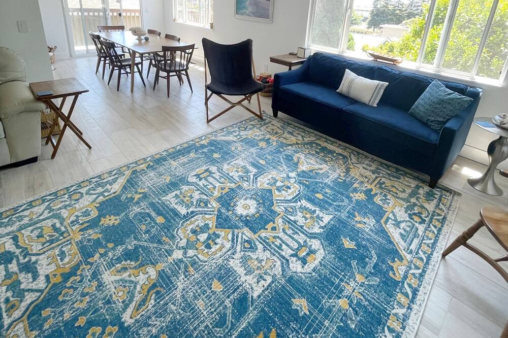 Photo of Livingroom in Westside Santa Cruz