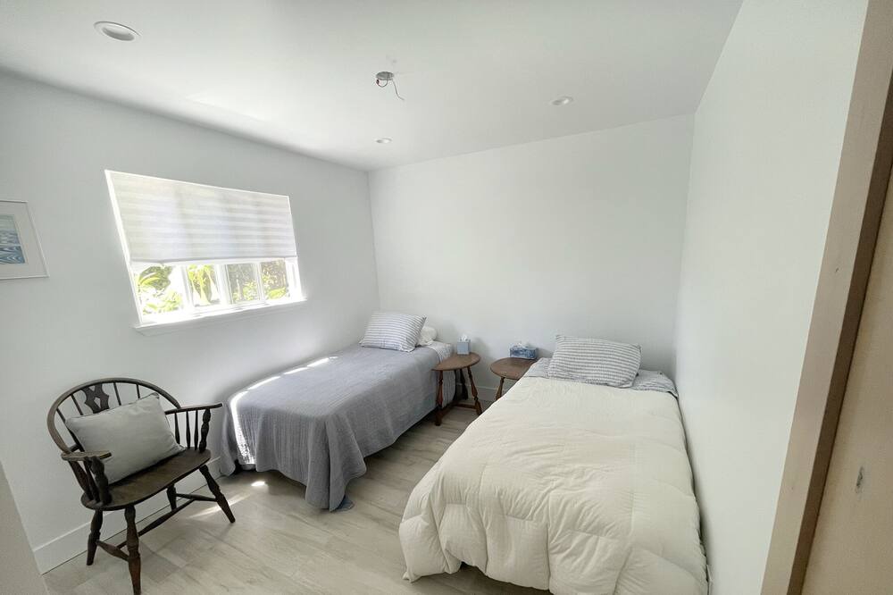 Photo of Bedroom in Westside Santa Cruz