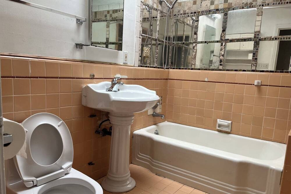 Photo of Bathroom in Parkside