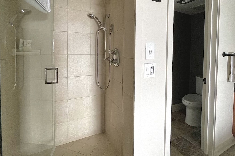 Photo of Bathroom in Carmel Highlands