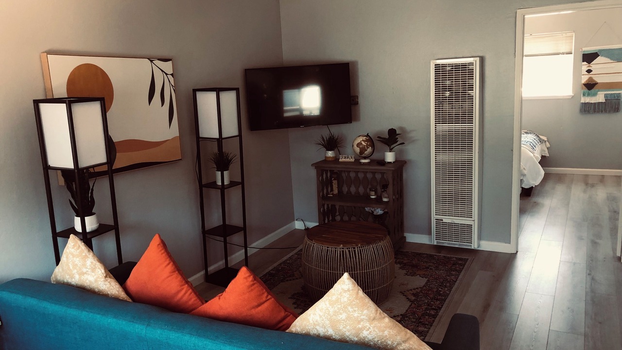 Photo of Livingroom in Belmont