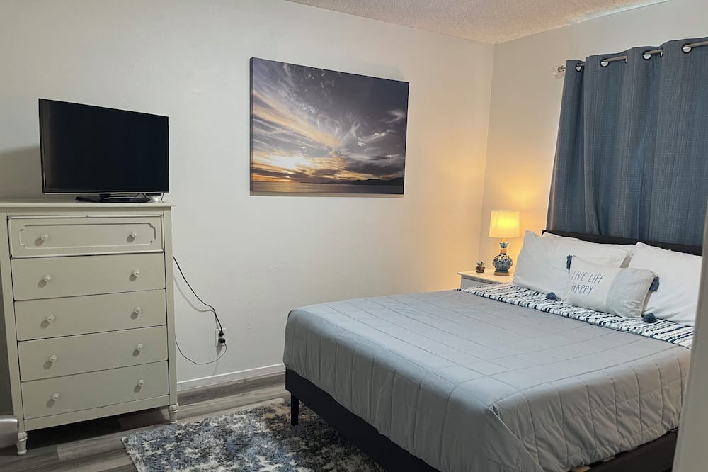 Photo of Bedroom in Lemoore