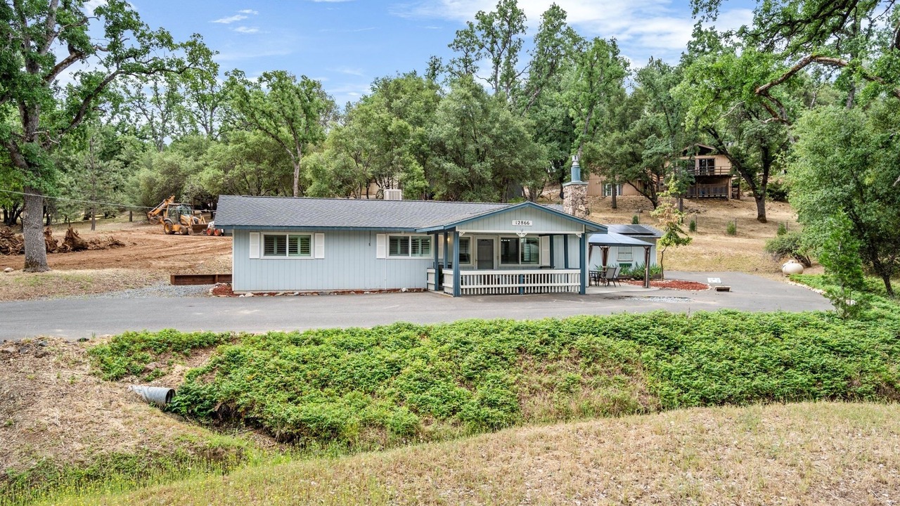 Photo of Outdoor in Groveland