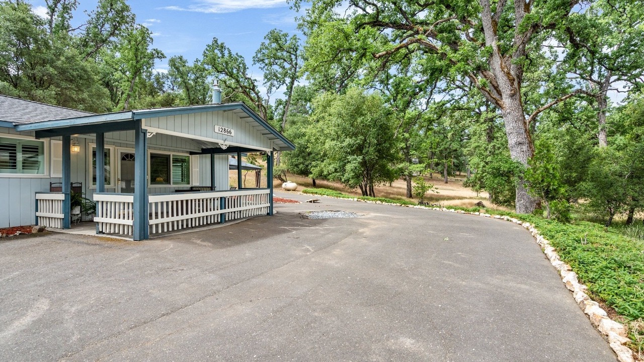 Photo of Outdoor in Groveland
