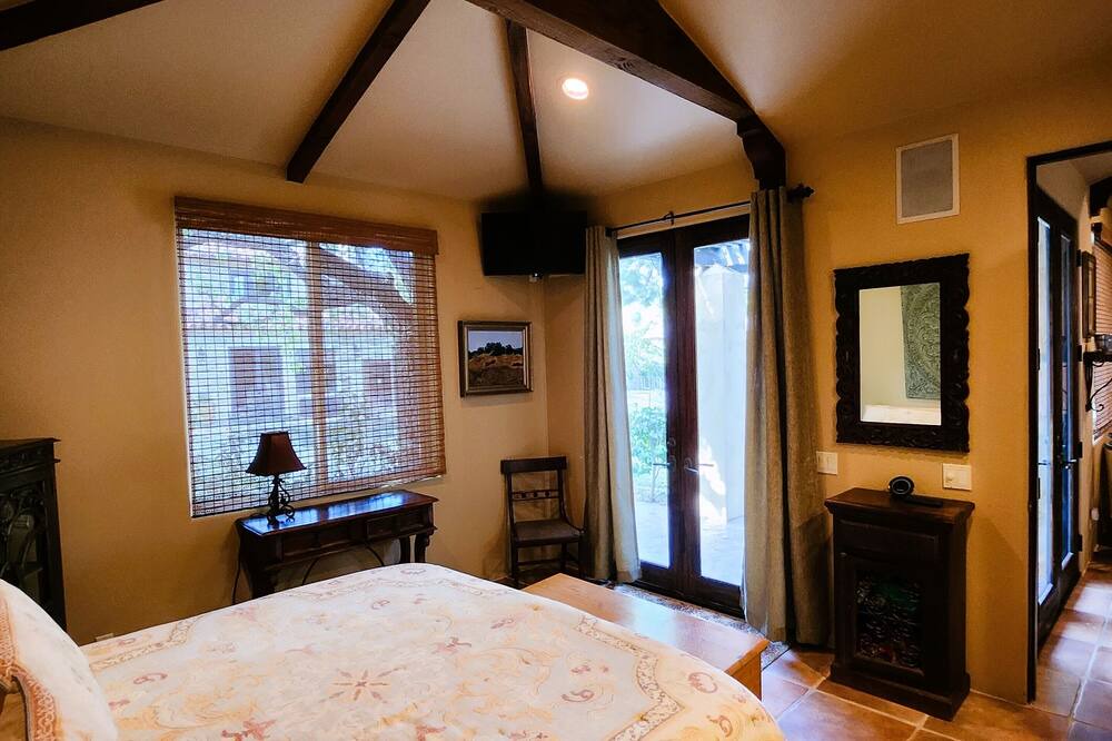 Photo of Bedroom in San Juan Capistrano