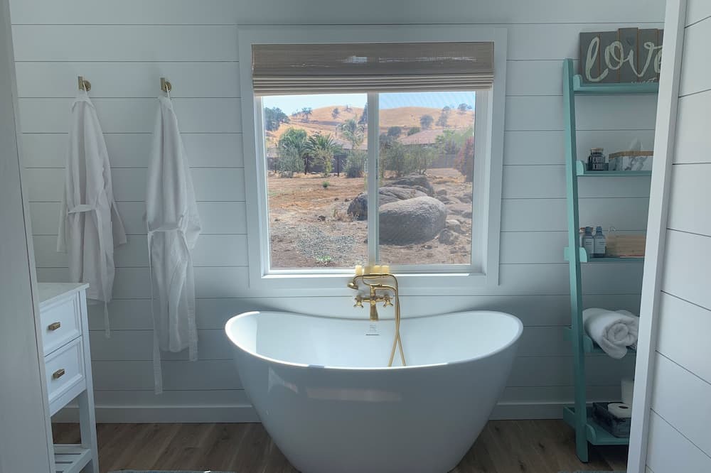 Photo of Bathroom in Springville