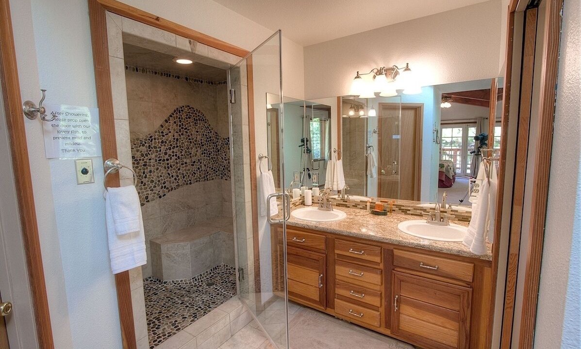 Photo of Bathroom in North Upper Truckee