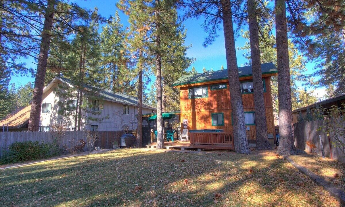 Photo of Others in Al Tahoe