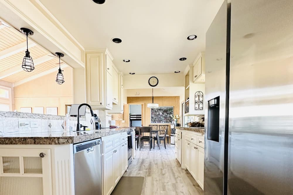 Photo of Kitchen in Friant