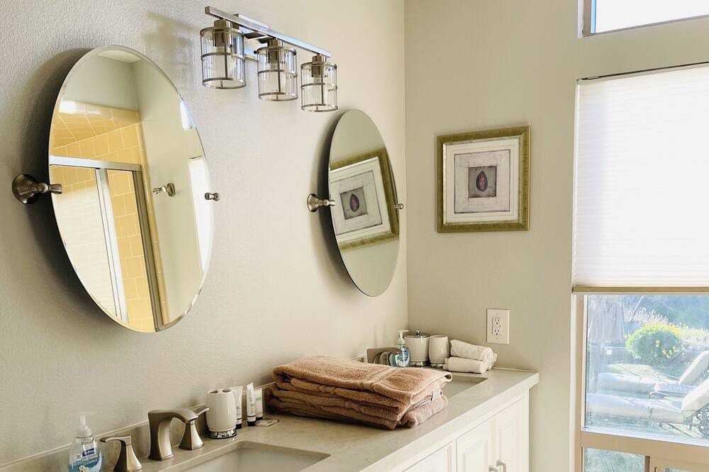 Photo of Bathroom in Friant