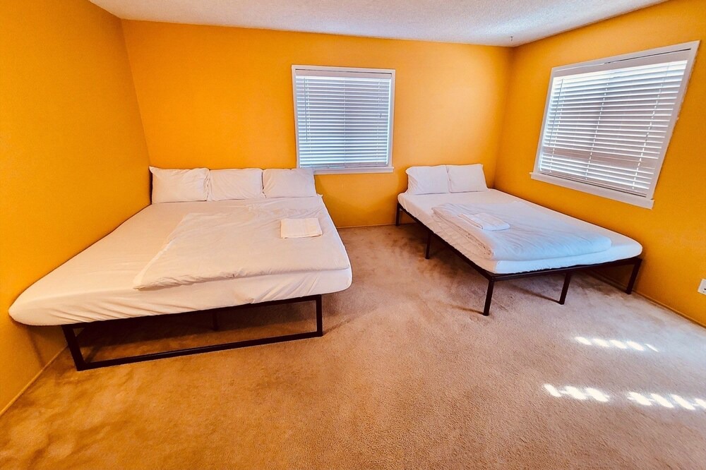Photo of Bedroom in Ridgecrest
