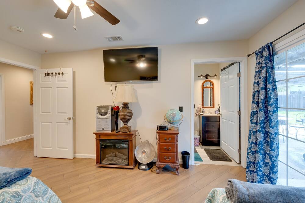 Photo of Bedroom in Florin
