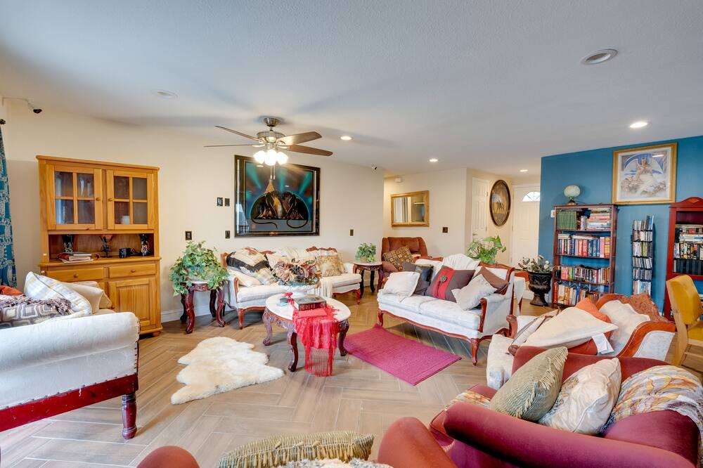 Photo of Bedroom in Florin