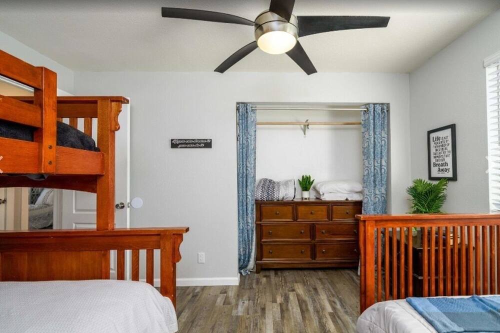 Photo of Bedroom in Lake Havasu City