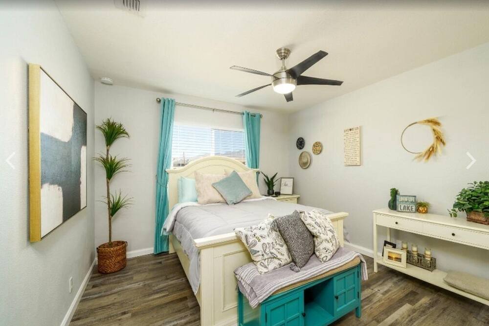 Photo of Bedroom in Lake Havasu City