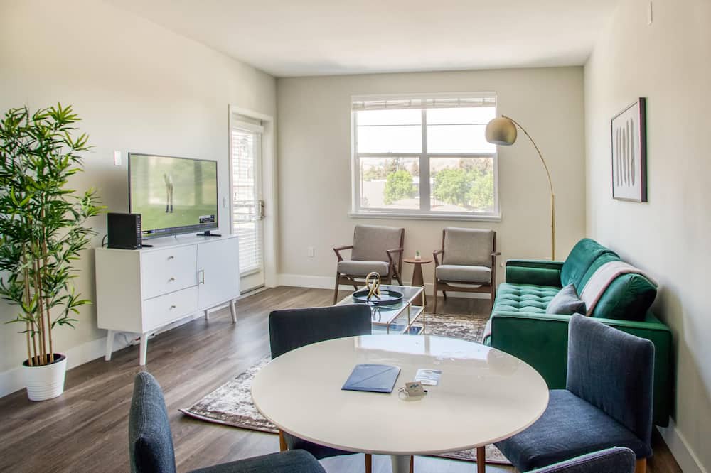 Photo of Livingroom in Centerville