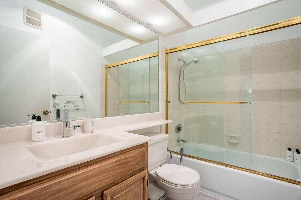 Photo of Bathroom in Centerville