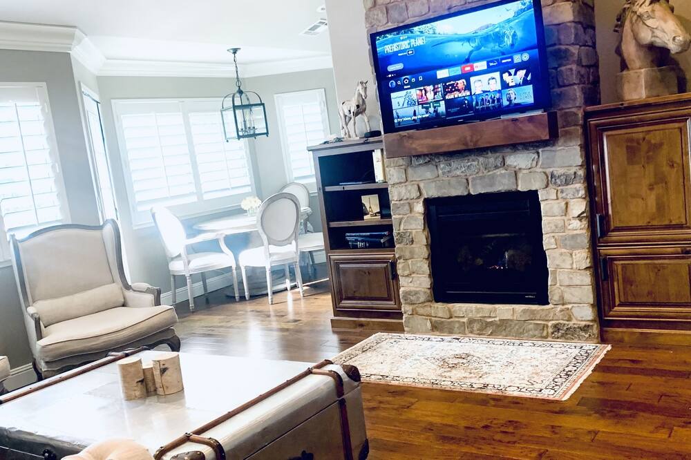 Photo of Livingroom in San Ramon