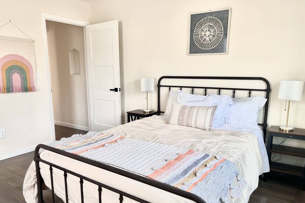 Photo of Bedroom in Ashland