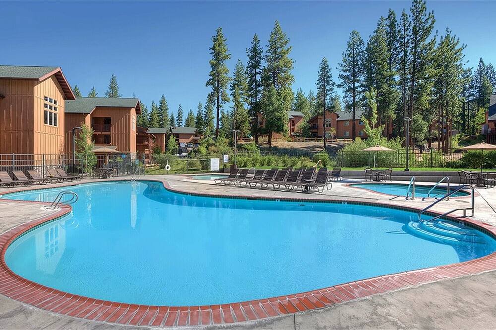 Photo of Outdoor in Round Hill Village