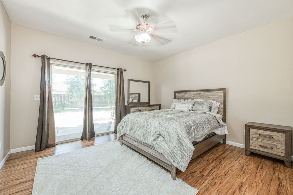Photo of Bedroom in Roosevelt