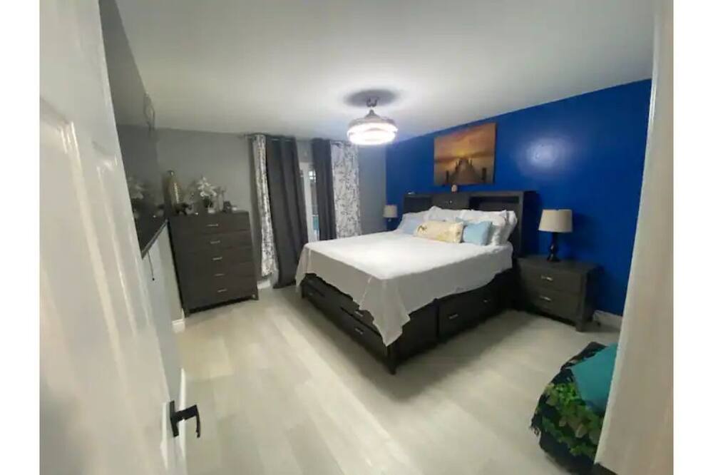 Photo of Bedroom in Bakersfield
