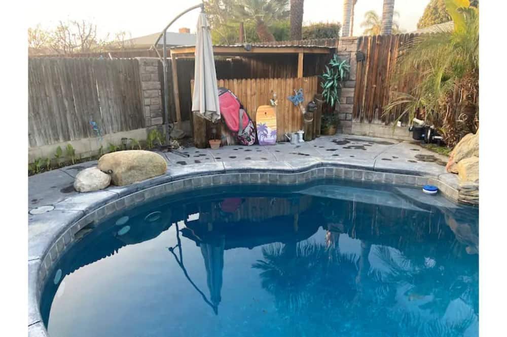 Photo of Outdoor in Bakersfield
