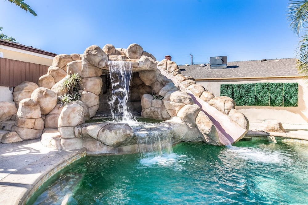 Photo of Outdoor in Valley Glen