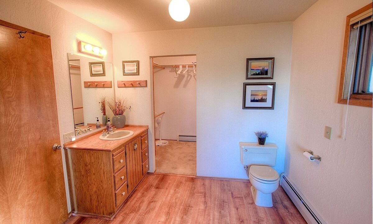 Photo of Bathroom in Glenbrook
