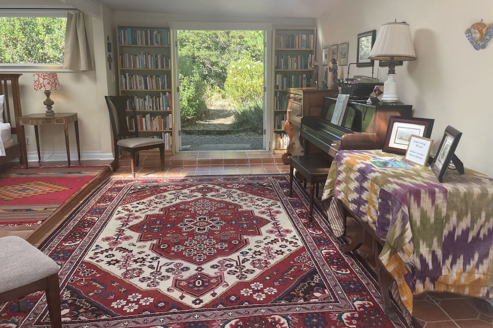 Photo of Bedroom in Point Reyes Station