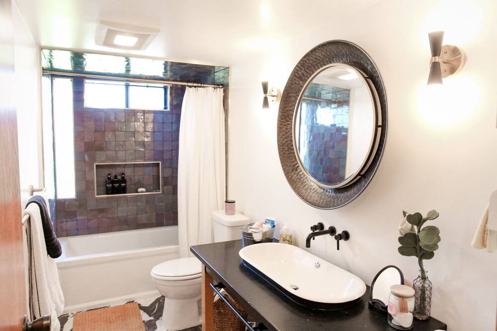 Photo of Bathroom in Lodge Hill