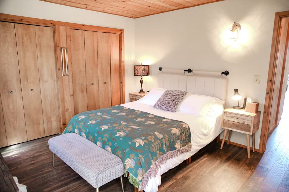 Photo of Bedroom in Lodge Hill