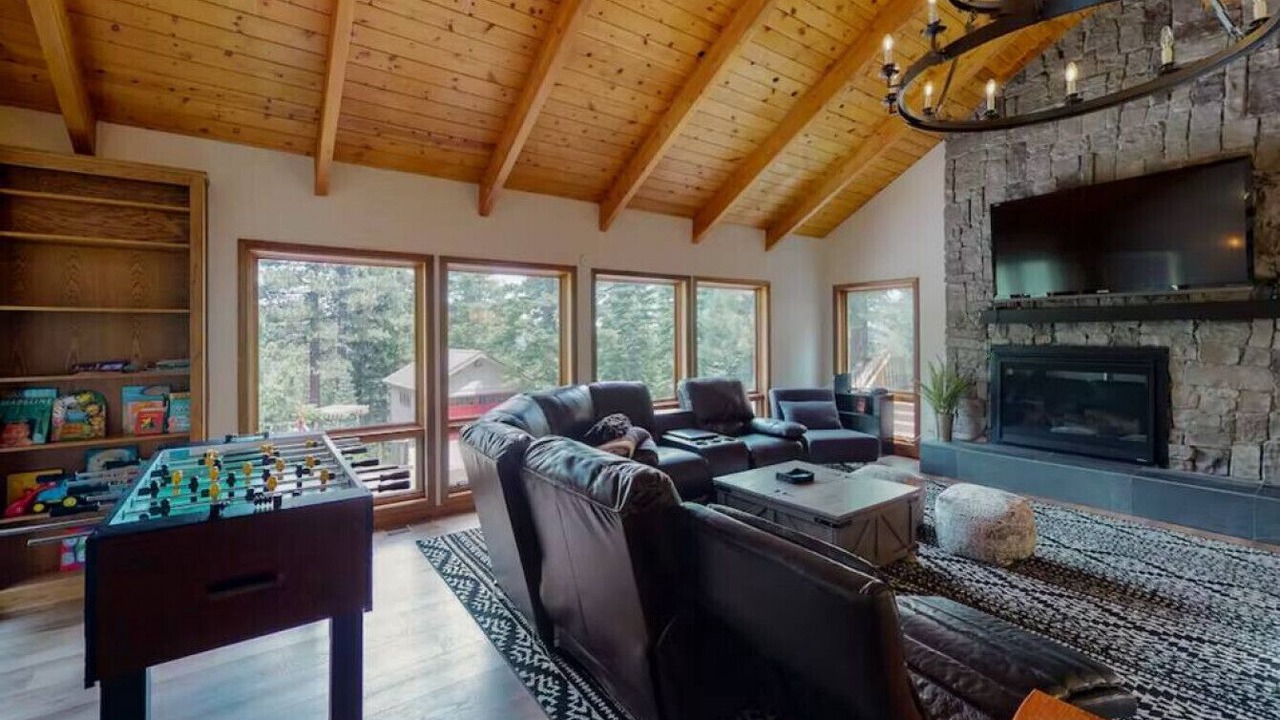Photo of Bedroom in Country Club Estates