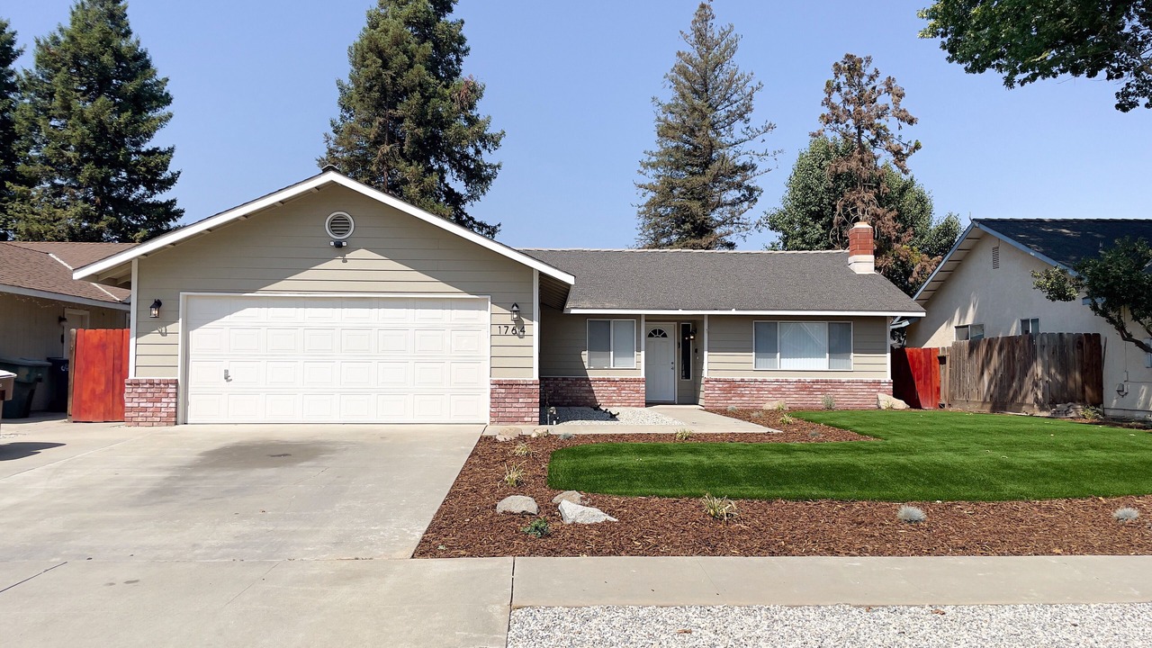 Photo of Outdoor in Tulare