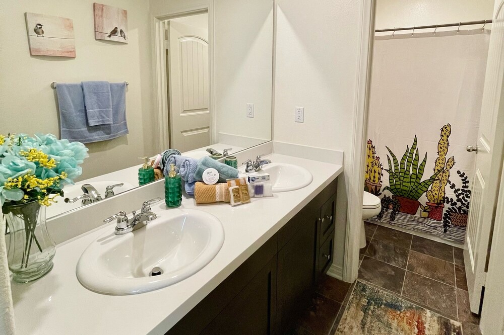 Photo of Bathroom in Jurupa Valley