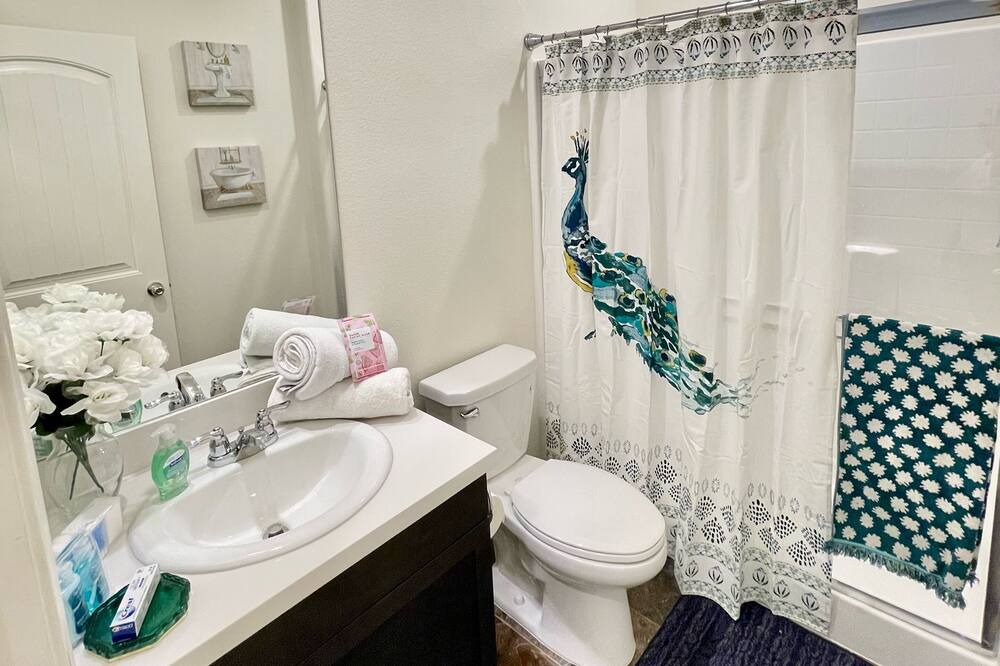Photo of Bathroom in Jurupa Valley