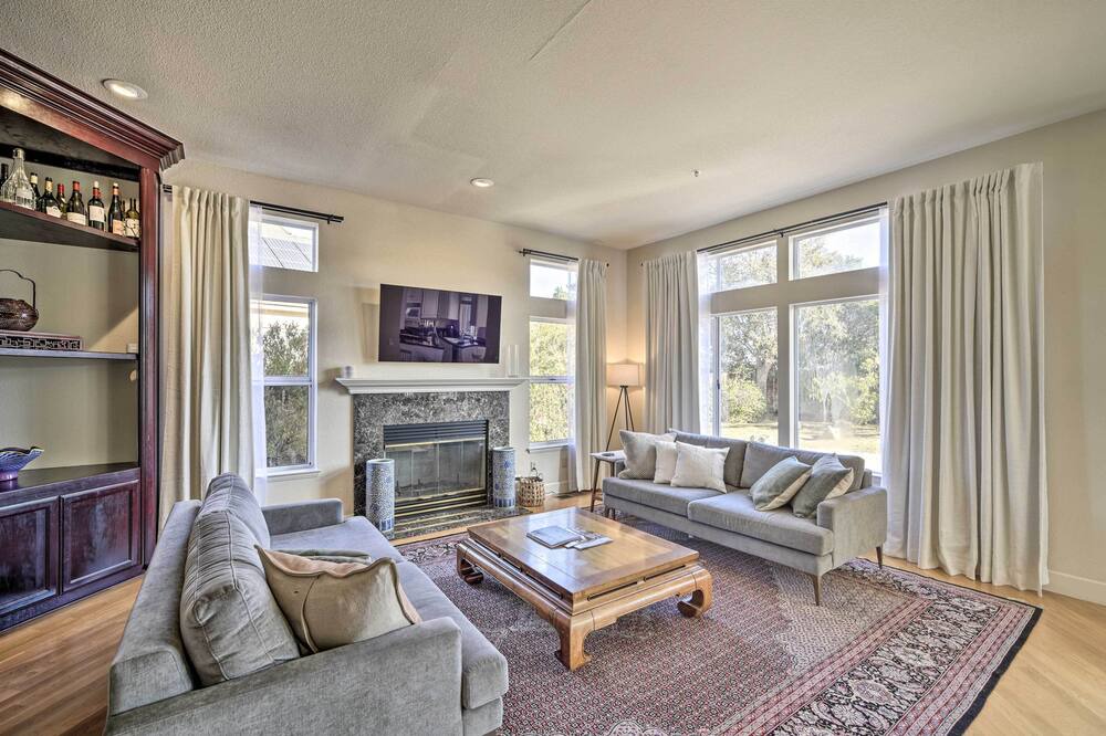 Photo of Livingroom in Sugarloaf