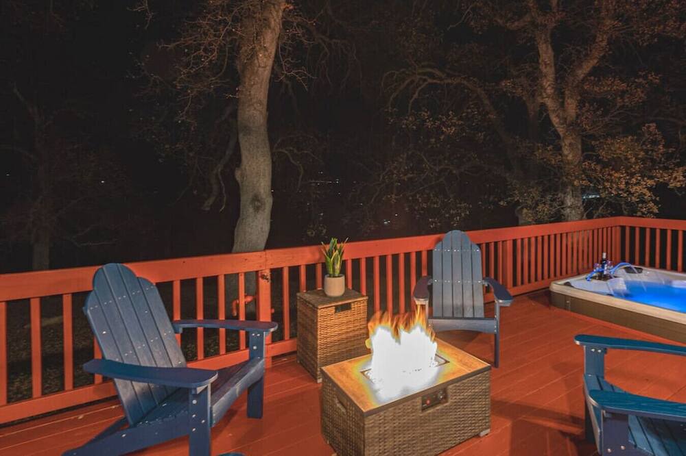 Photo of Others in Oakhurst