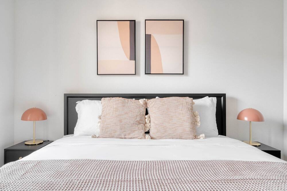 Photo of Bedroom in Central San Mateo