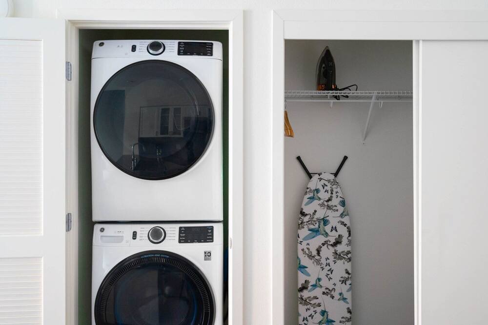 Photo of Bedroom in Central San Mateo