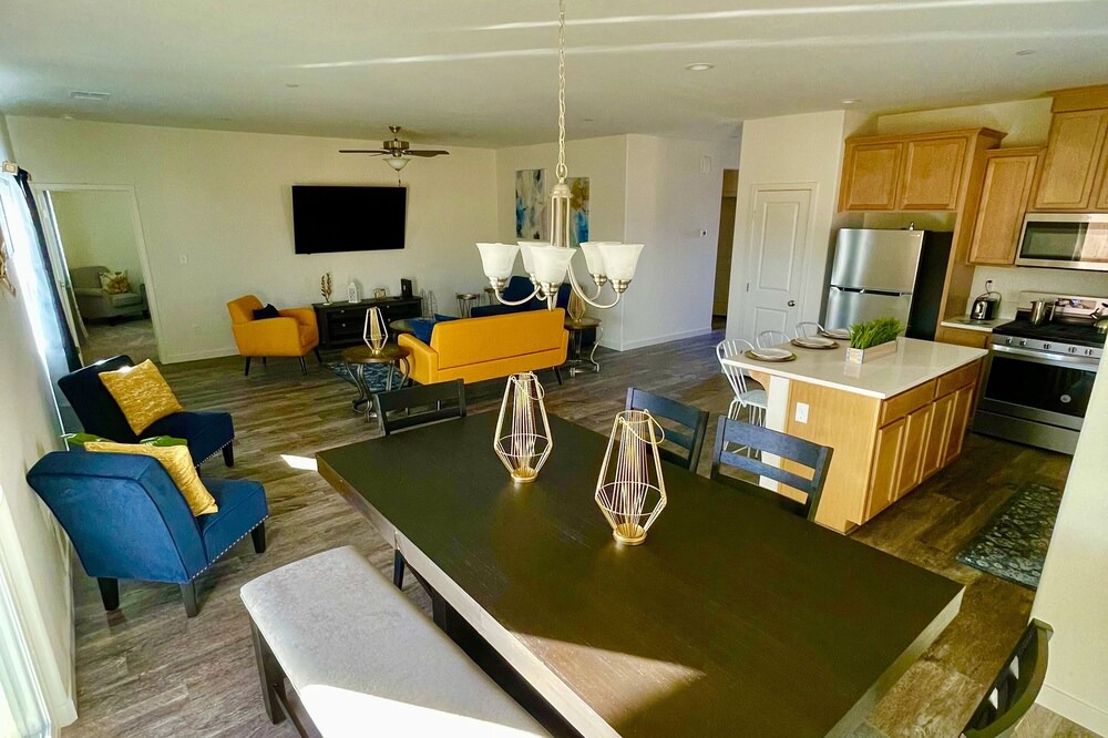 Photo of Livingroom in Pumpkin Center