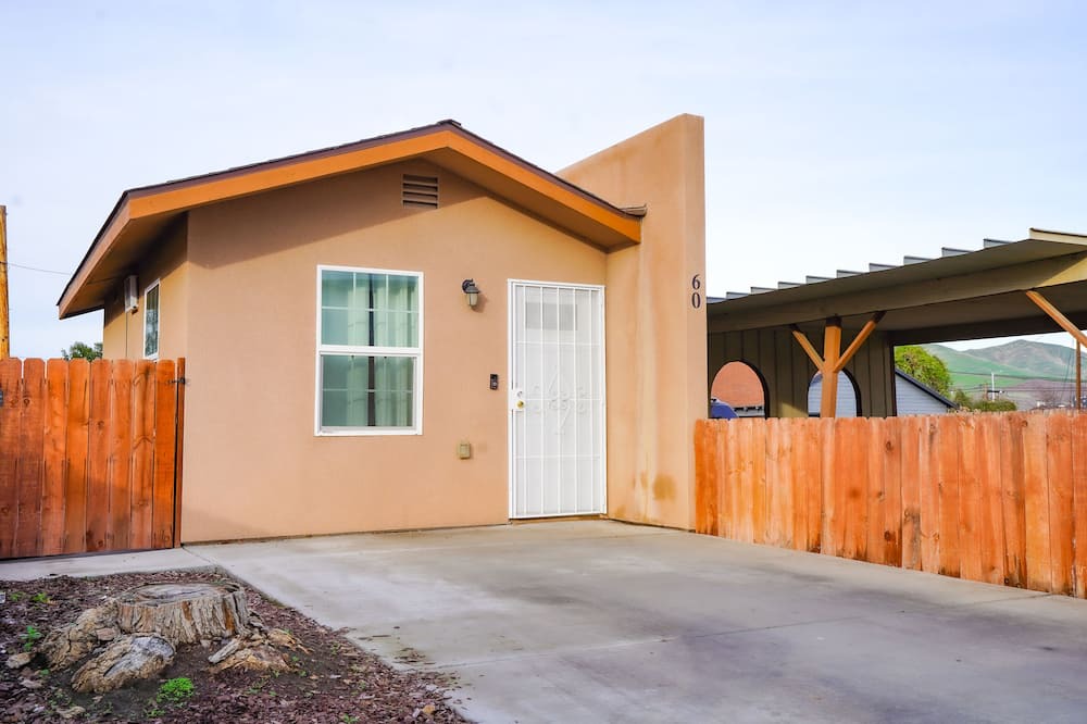 Photo of Outdoor in Porterville