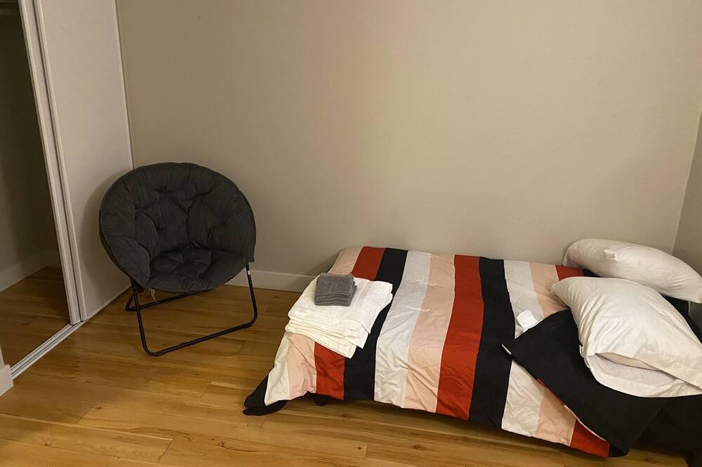 Photo of Bedroom in Castro Valley