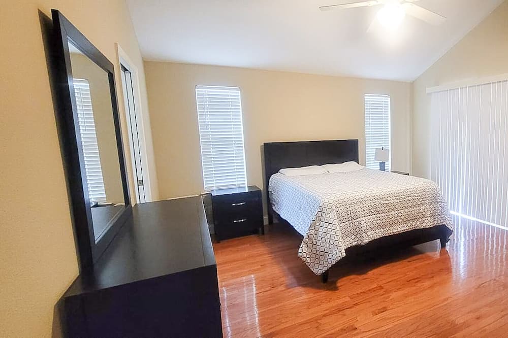 Photo of Bedroom in Fresno
