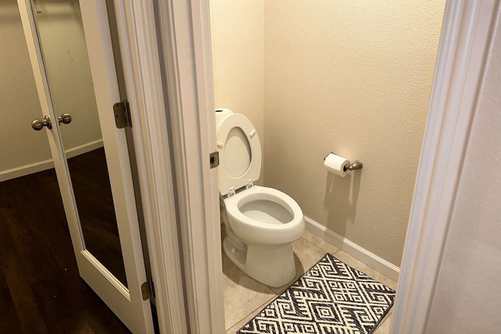 Photo of Bathroom in Salinas