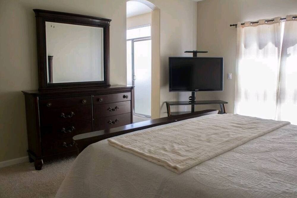 Photo of Bedroom in Bakersfield