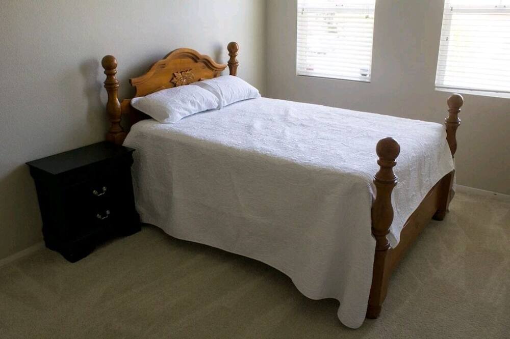 Photo of Bedroom in Bakersfield