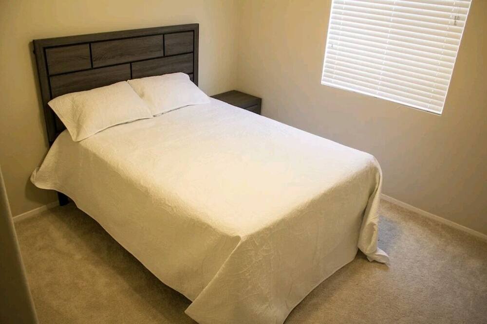 Photo of Bedroom in Bakersfield
