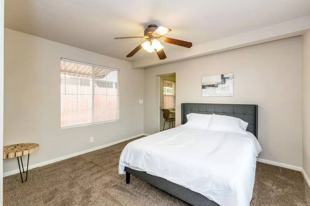 Photo of Bedroom in Roosevelt